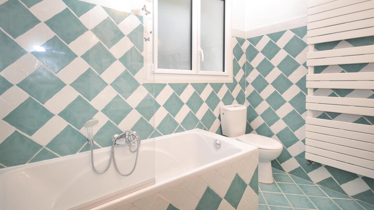 Photo of Bathroom in Speracedes