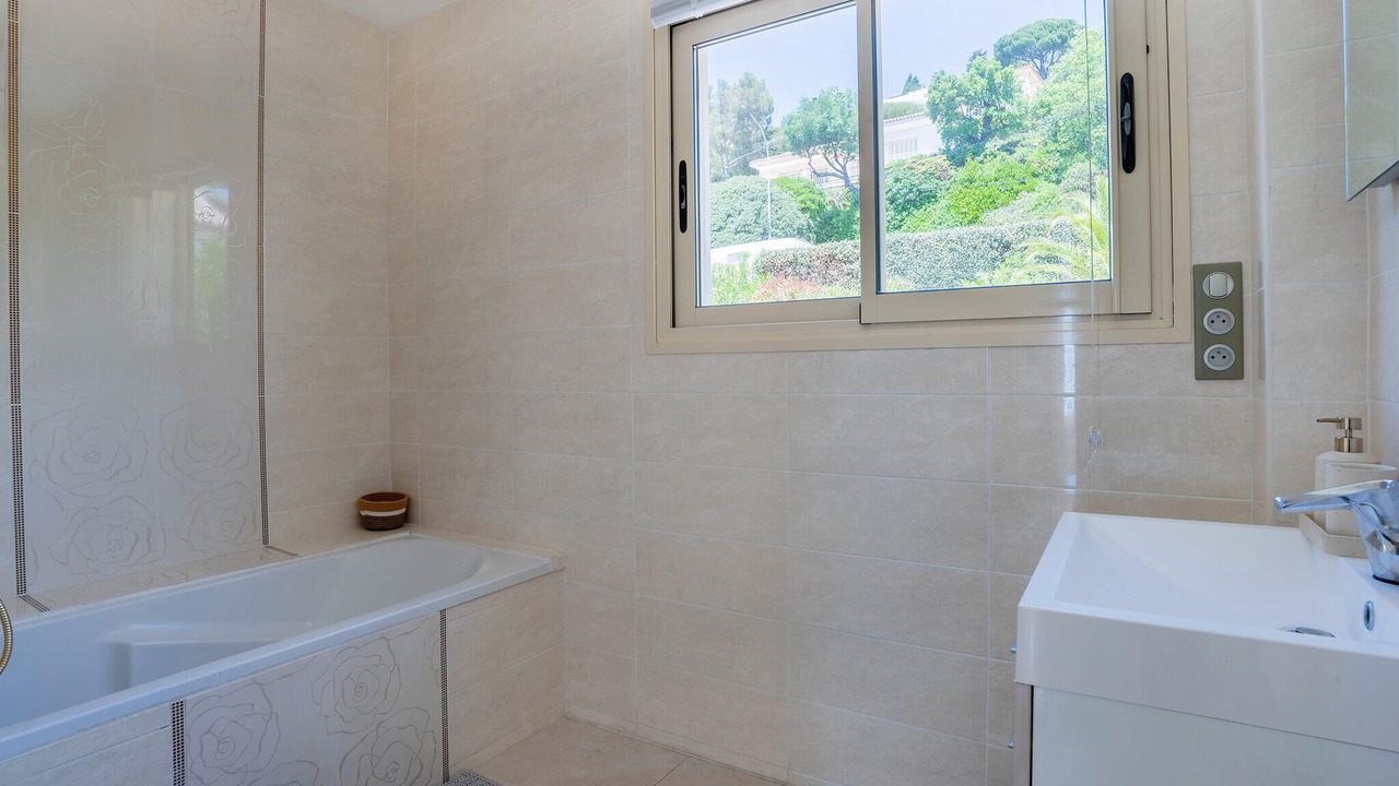 Photo of Bathroom in Les Issambres