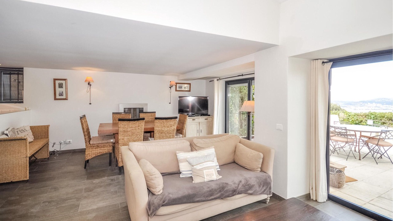 Photo of Bedroom in Theoule-Superieur
