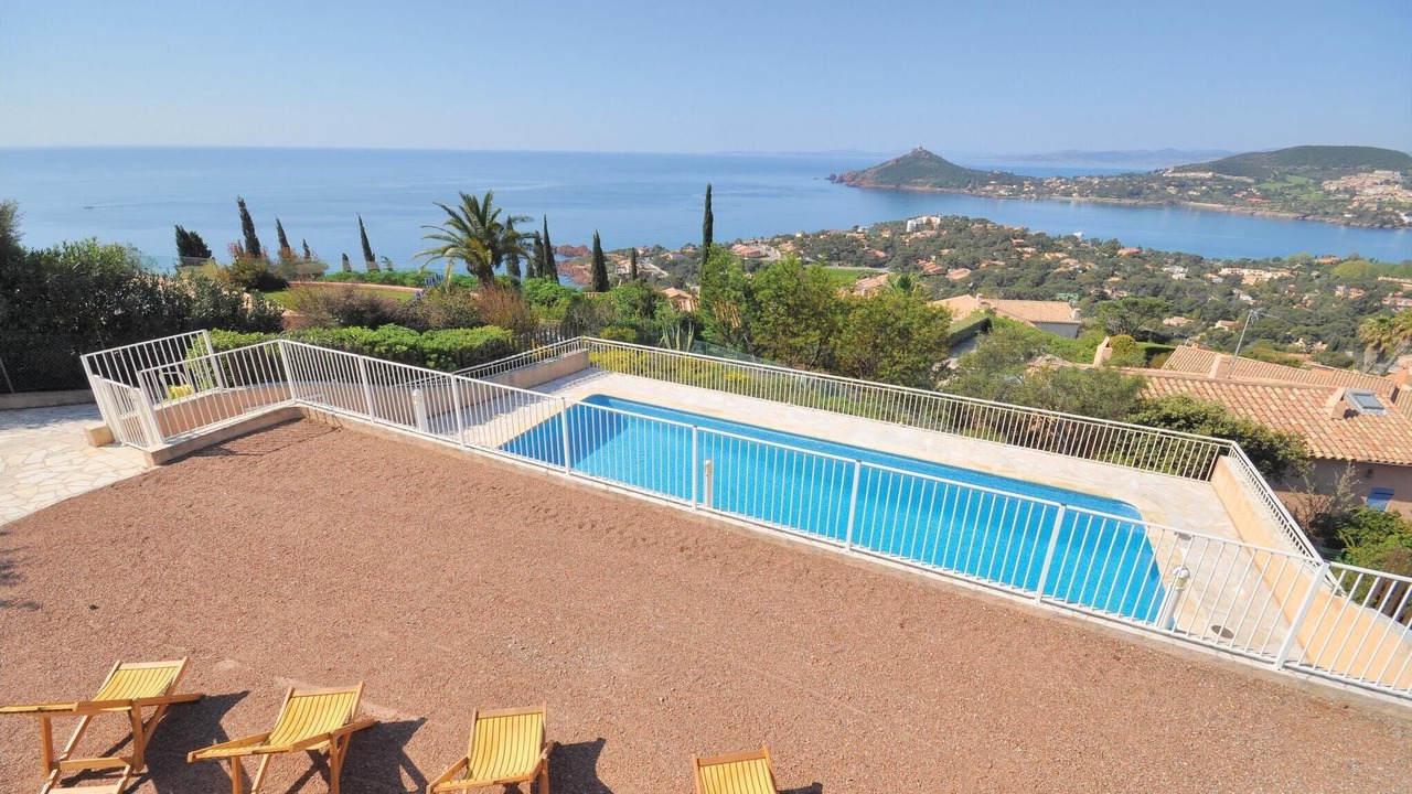 Photo of Outdoor in Antheor