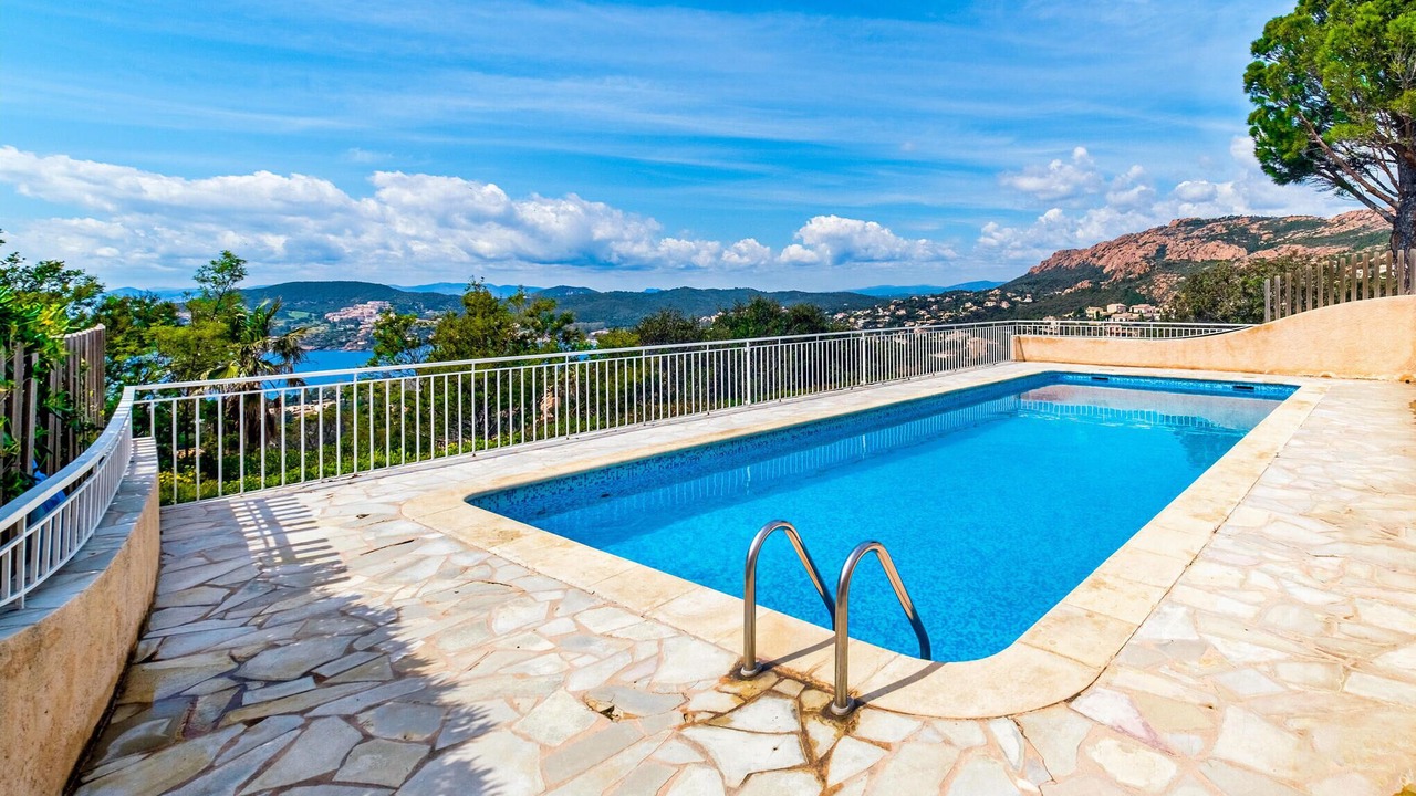 Photo of Outdoor in Antheor