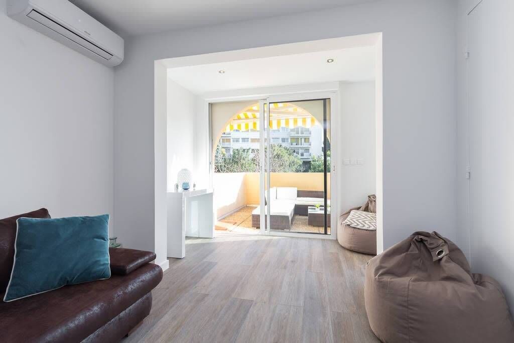 Photo of Livingroom in Cannes La Bocca