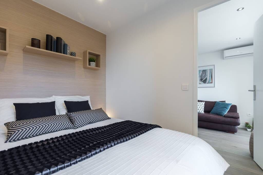 Photo of Bedroom in Cannes La Bocca