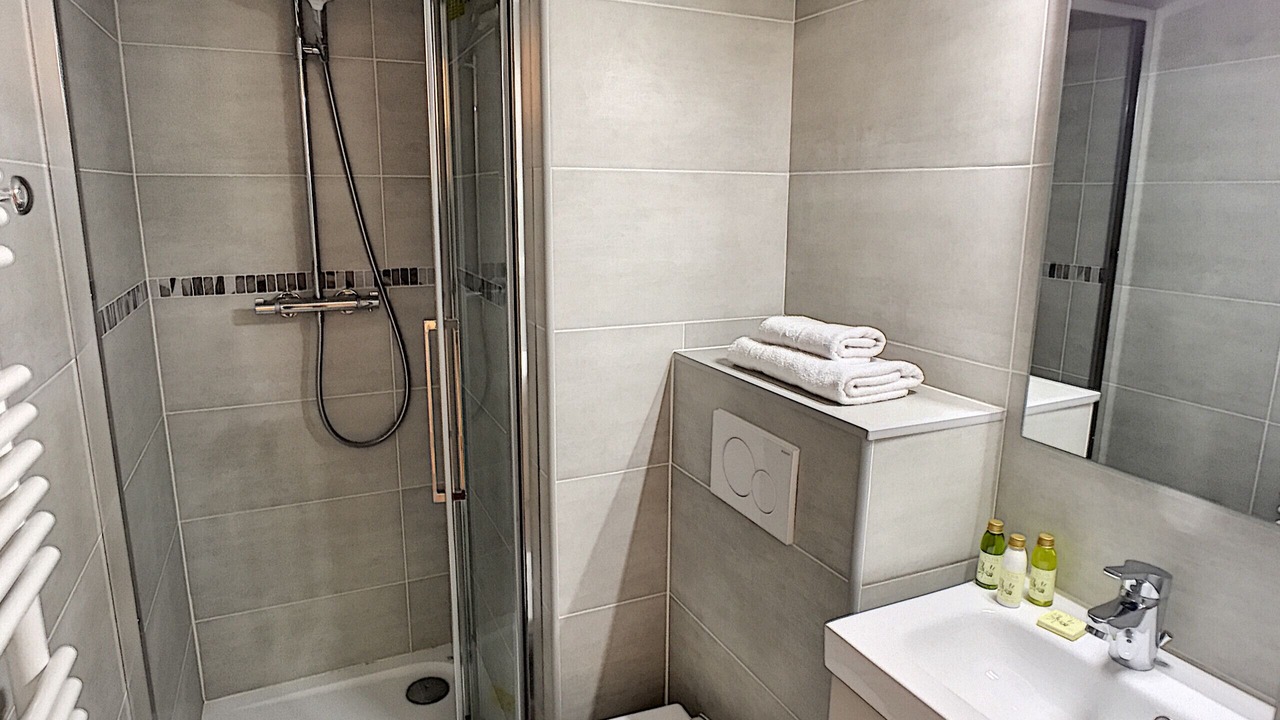 Photo of Bathroom in Carre d'Or