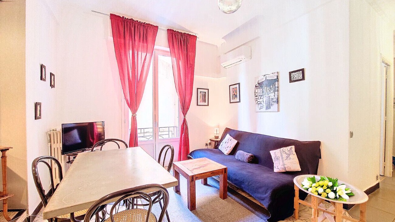 Photo of Livingroom in Nice City Centre