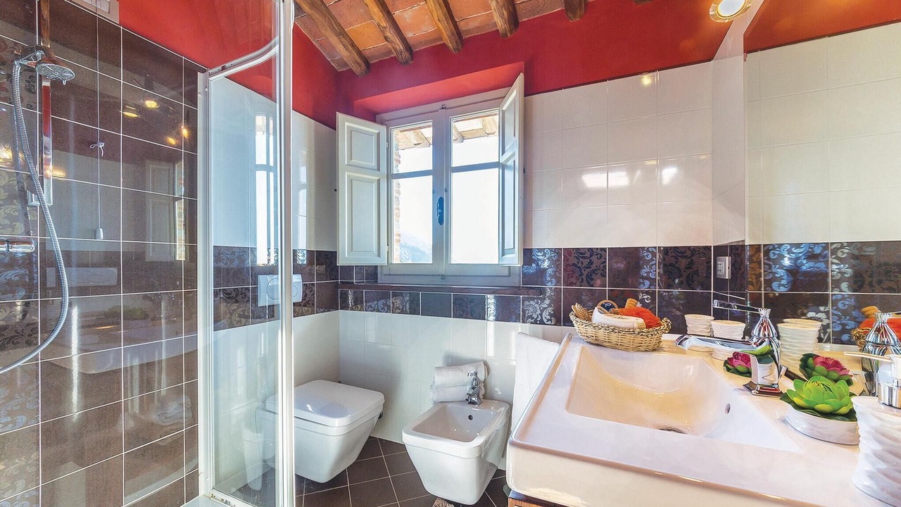Photo of Bathroom in Massaciuccoli
