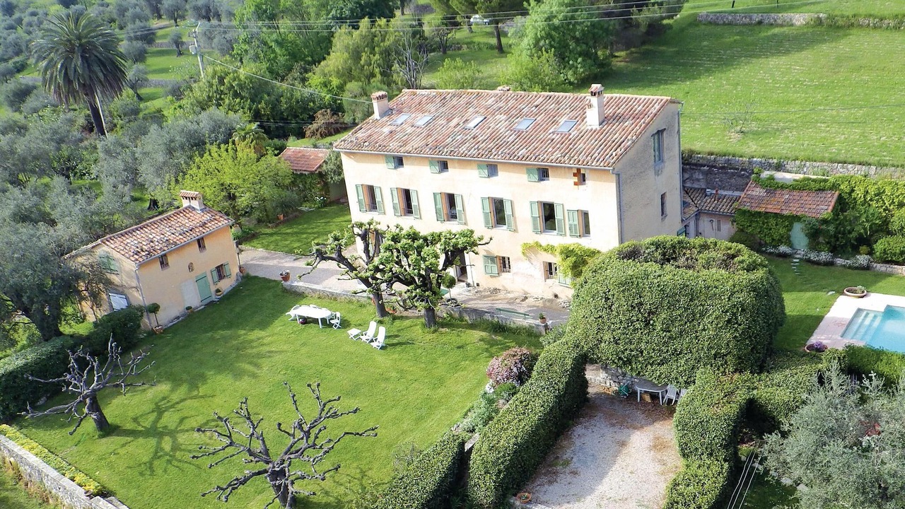 Photo of Others in Chateauneuf-Grasse