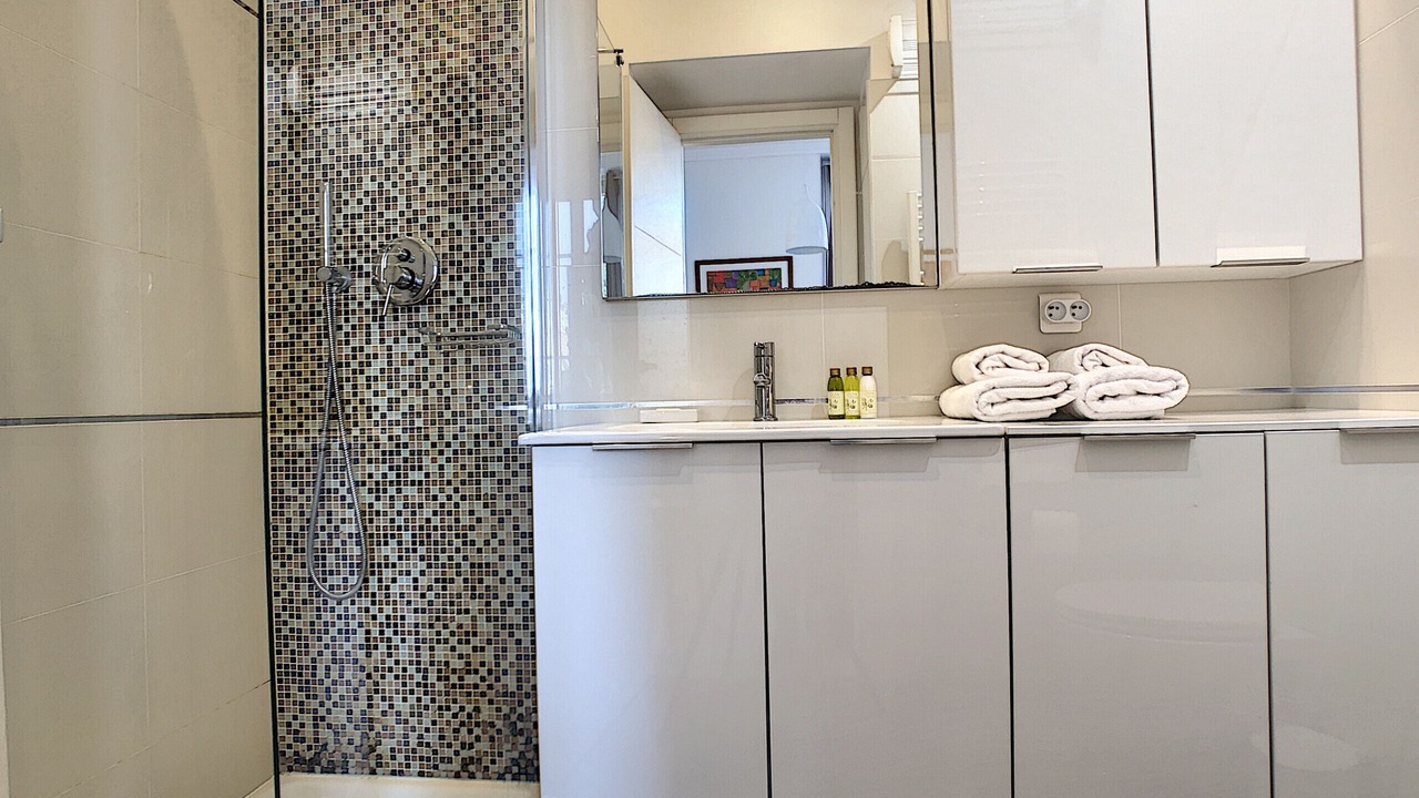 Photo of Bathroom in Carre d'Or