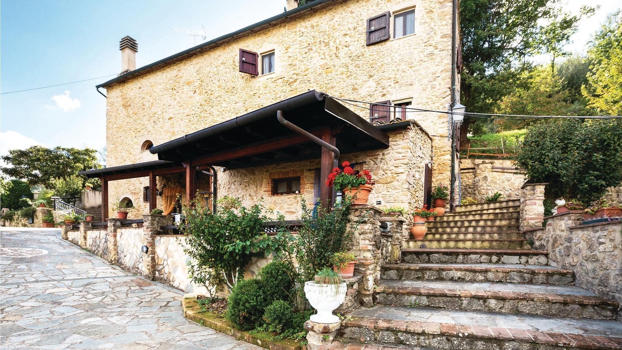 Photo of Others in Volterra
