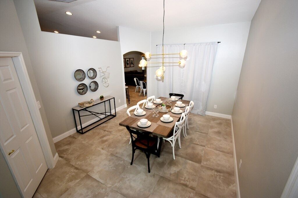 Photo of Bedroom in Greater Groves