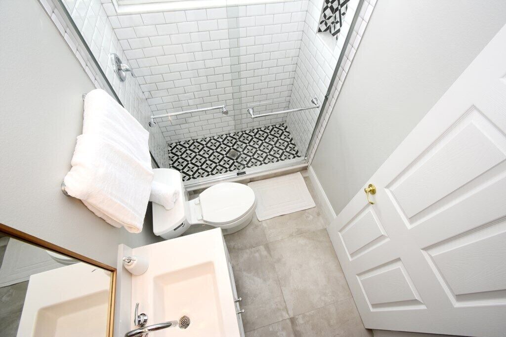 Photo of Bathroom in Greater Groves