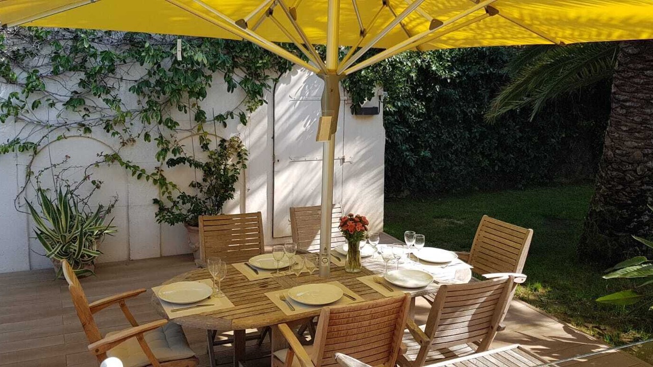Photo of Outdoor in California - Pezou