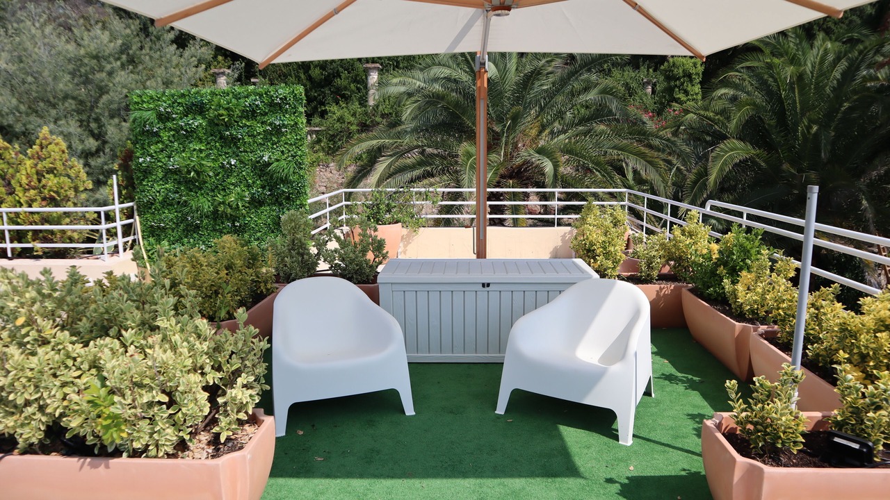 Photo of Outdoor in California - Pezou