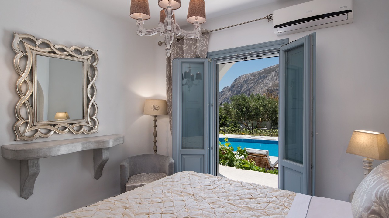 Photo of Bedroom in Kamari