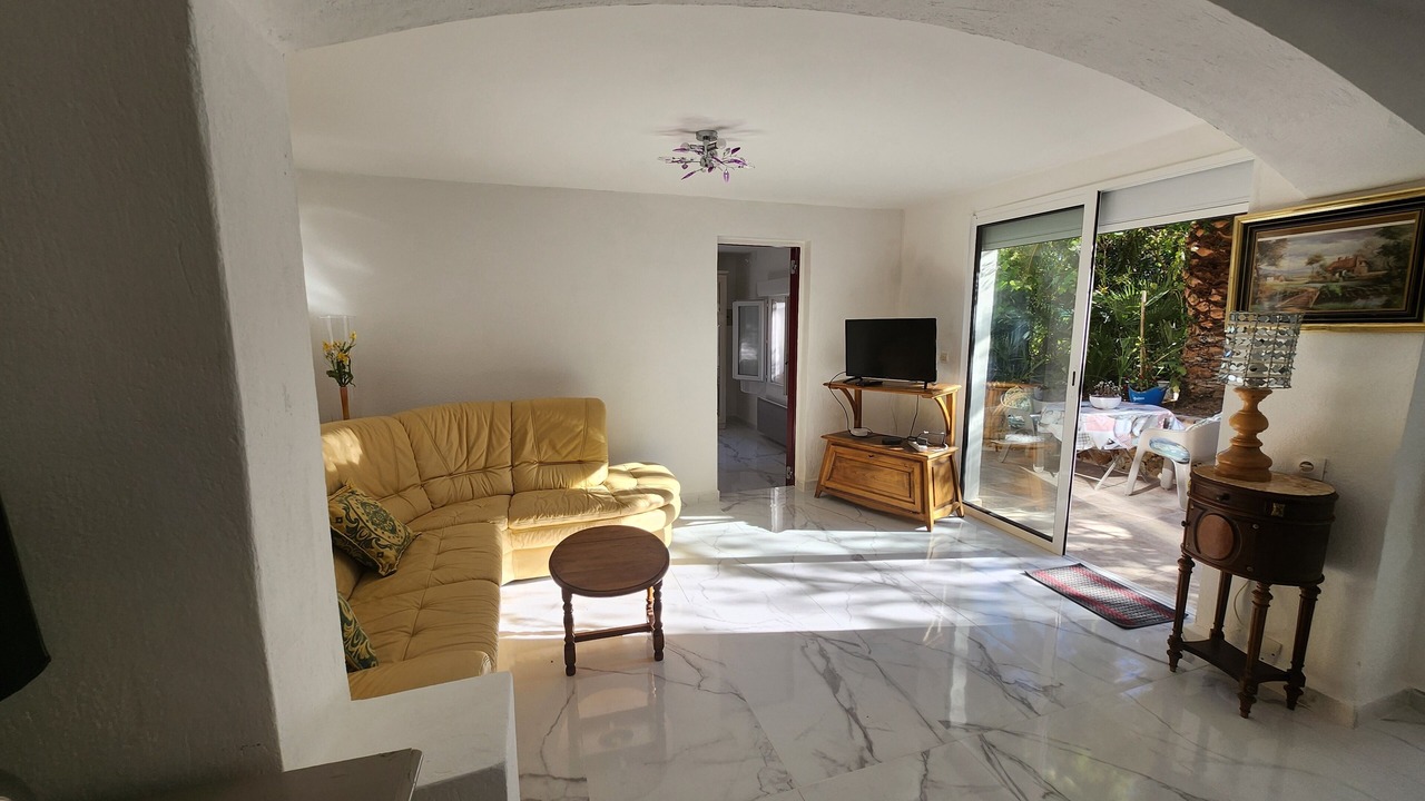 Photo of Livingroom in Plage de la Garonnette