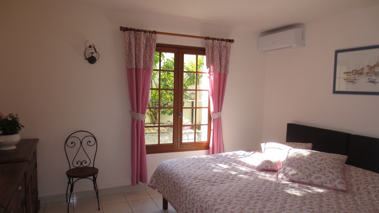 Photo of Bedroom in Les Issambres