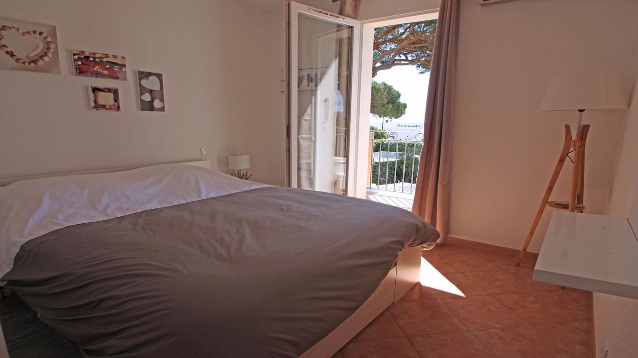 Photo of Bedroom in Les Issambres