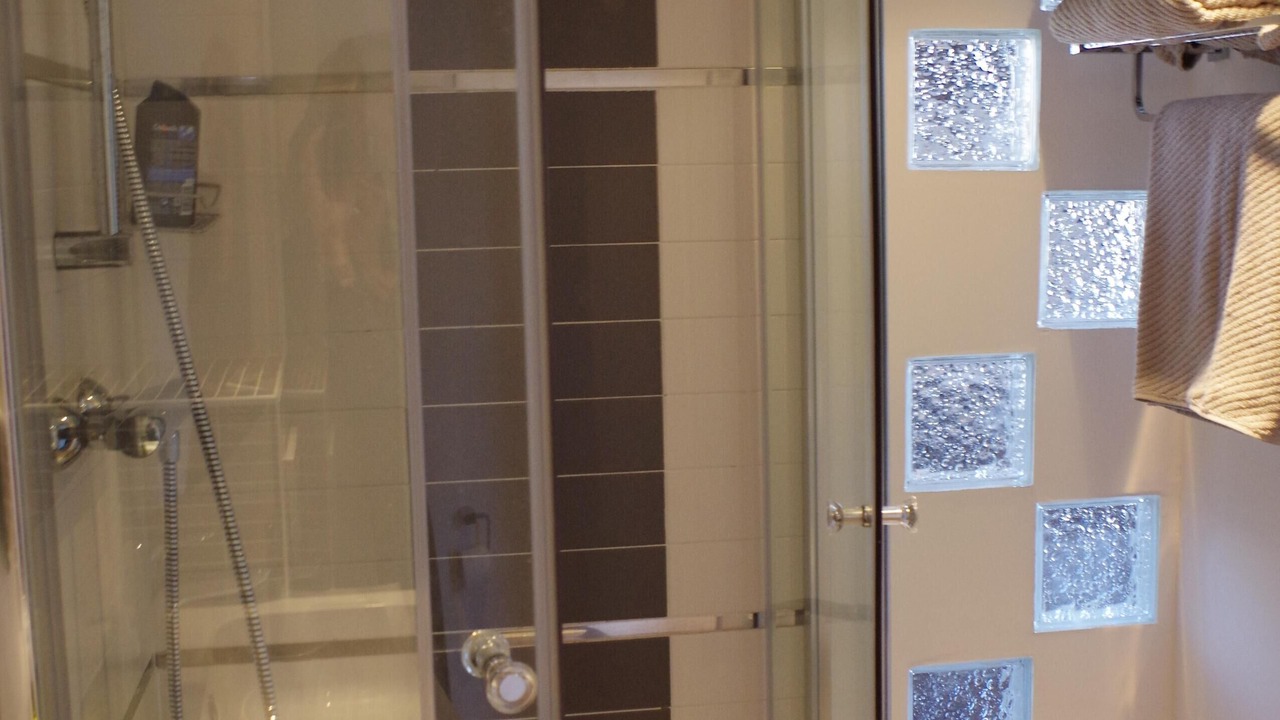Photo of Bathroom in Cannes City Centre