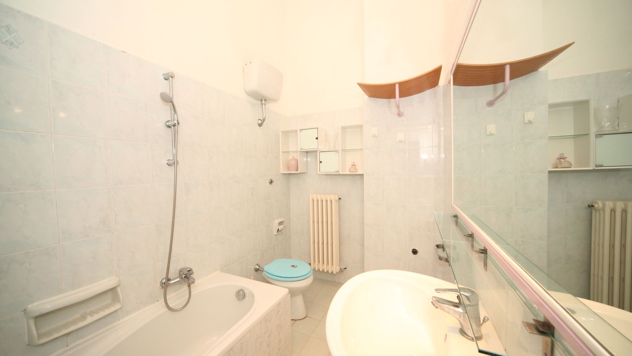 Photo of Bathroom in Tirrenia