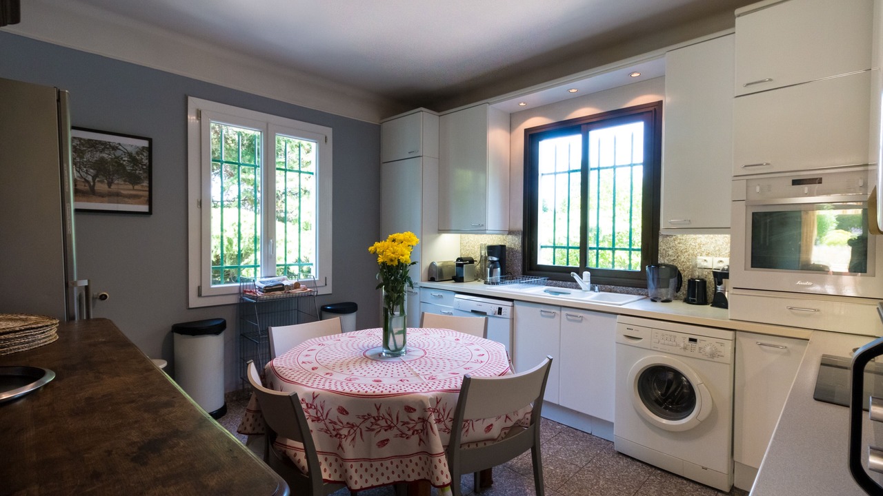 Photo of Kitchen in California - Pezou