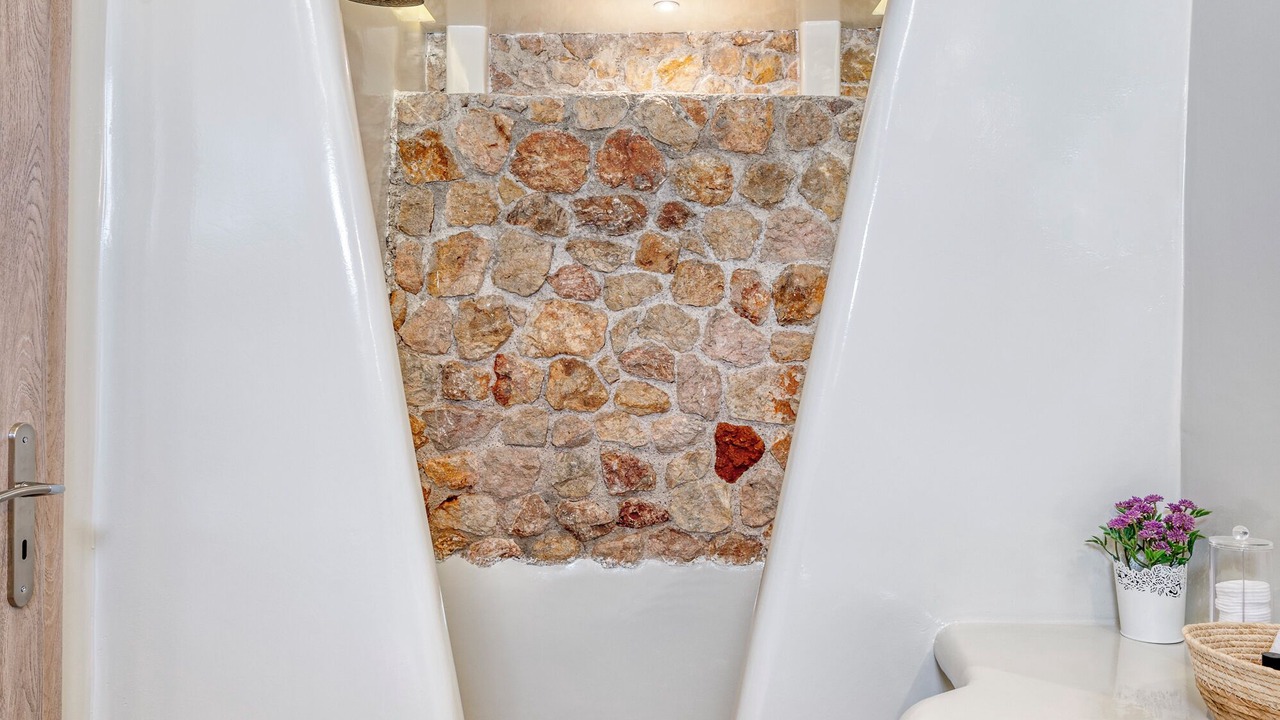 Photo of Bathroom in Vourvoulos
