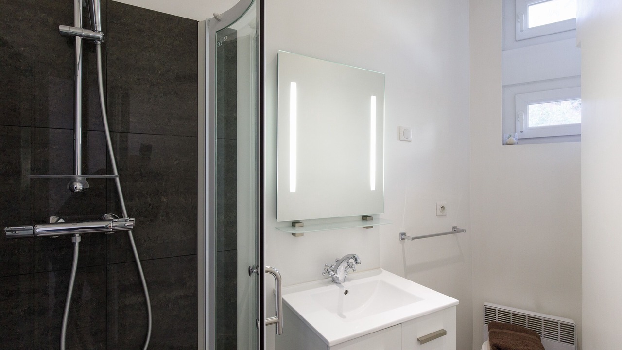 Photo of Bathroom in Prado - Republique