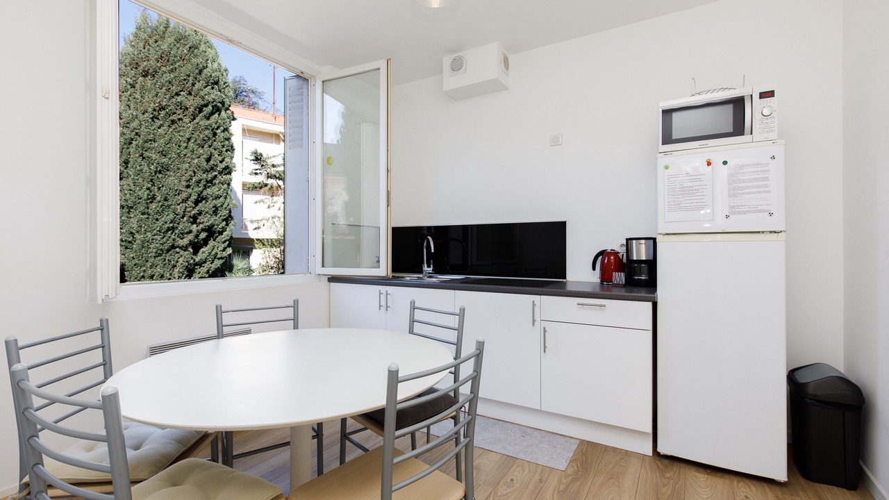 Photo of Kitchen in Prado - Republique