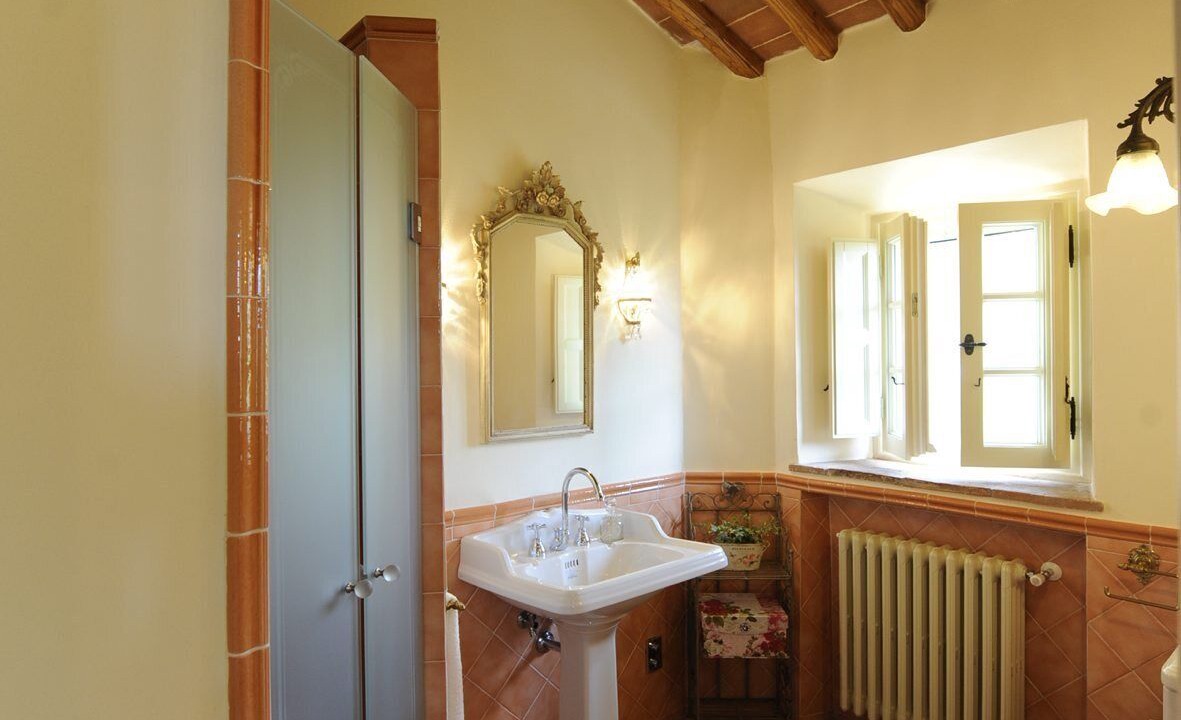 Photo of Bathroom in Villabuona