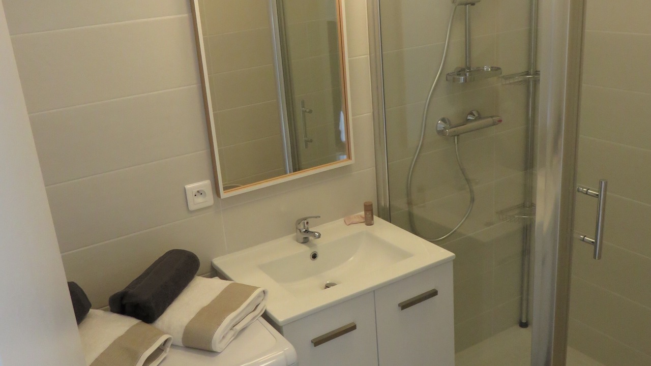 Photo of Bathroom in Liberation