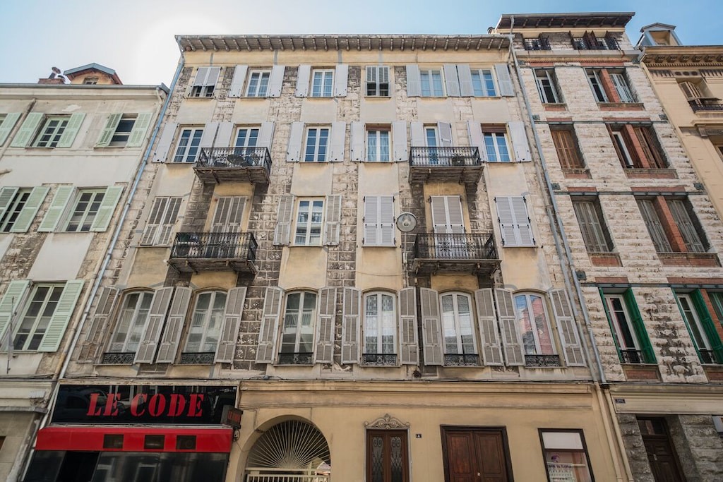 Photo of Buildings in Quartier du Port