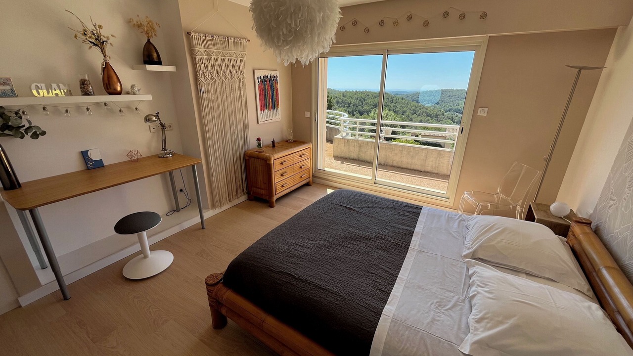 Photo of Bedroom in La Grand-Chile