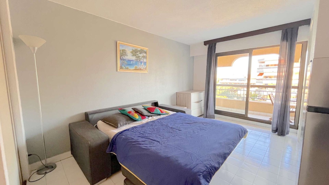 Photo of Bedroom in Frejus Plage