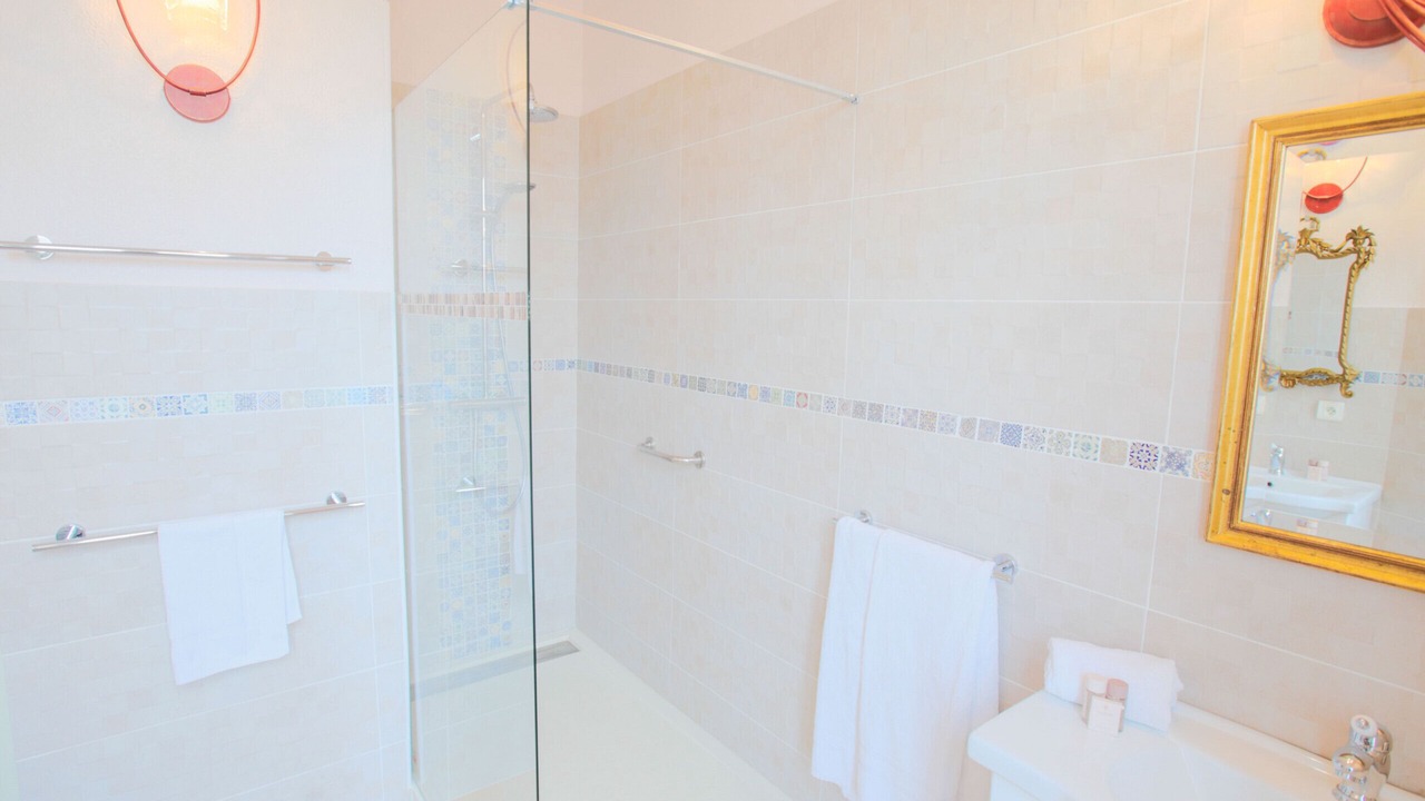 Photo of Bathroom in Centre Ville-Gare