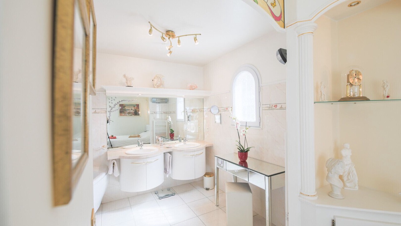 Photo of Bathroom in Saint Antoine