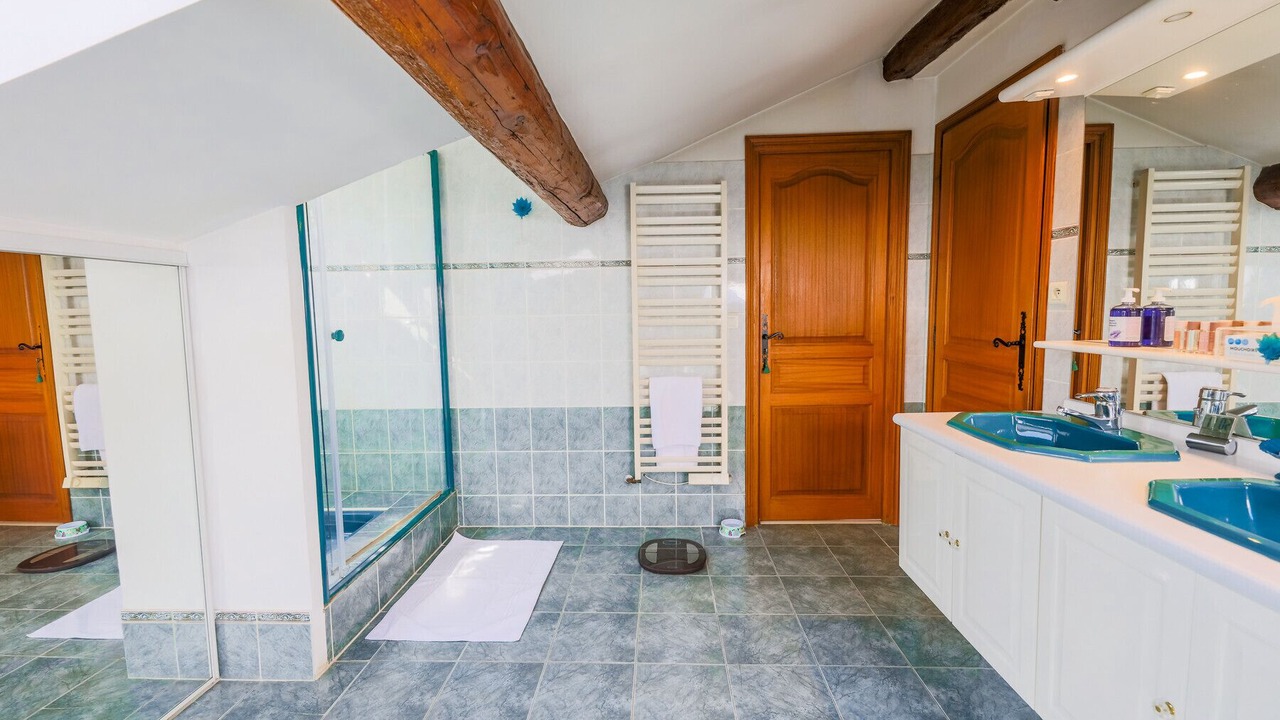 Photo of Bathroom in Old Town