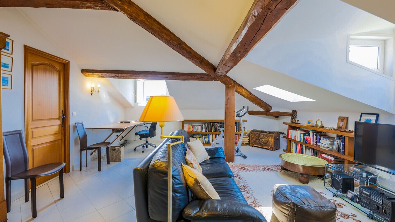Photo of Livingroom in Old Town