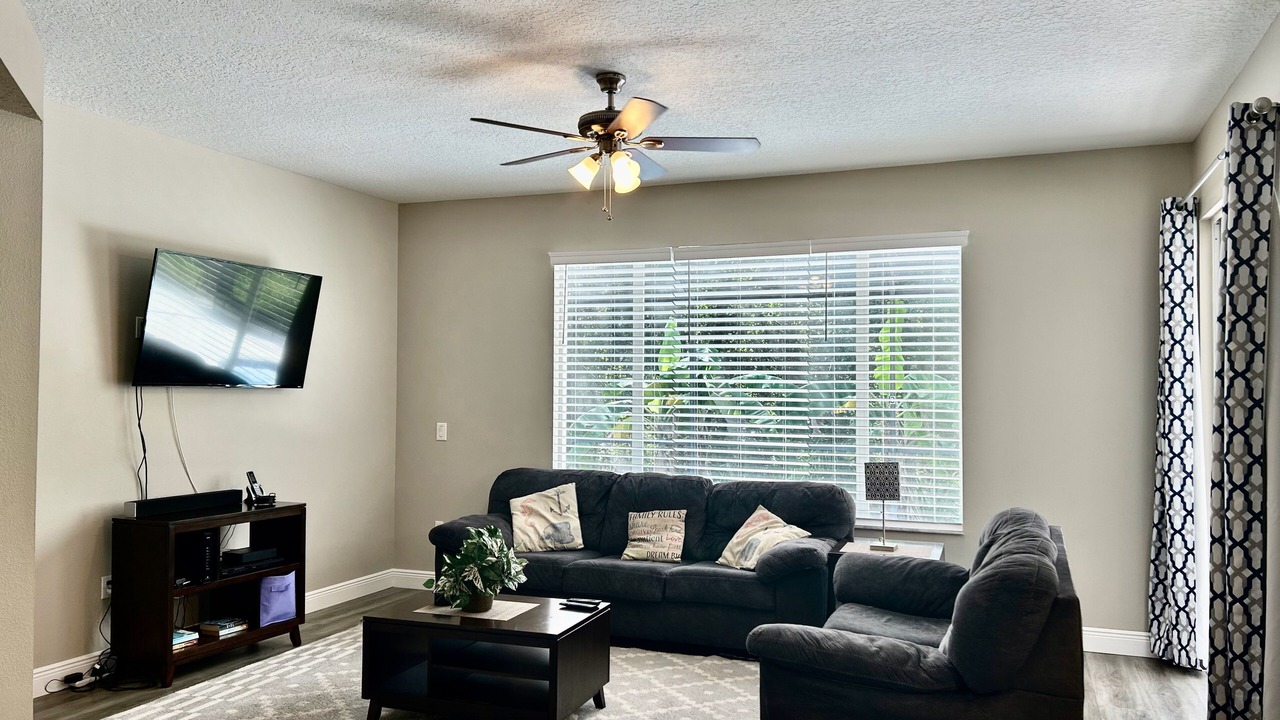 Photo of Livingroom in Sunset Lakes