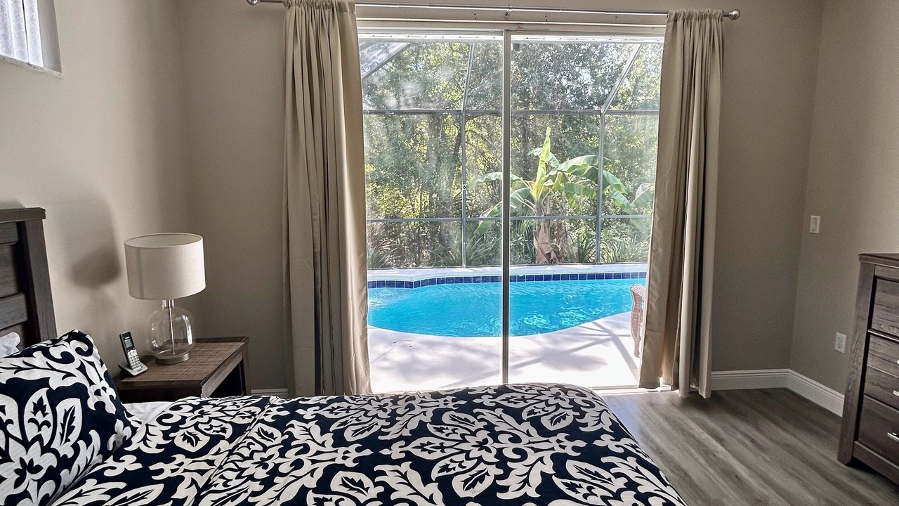 Photo of Bedroom in Sunset Lakes