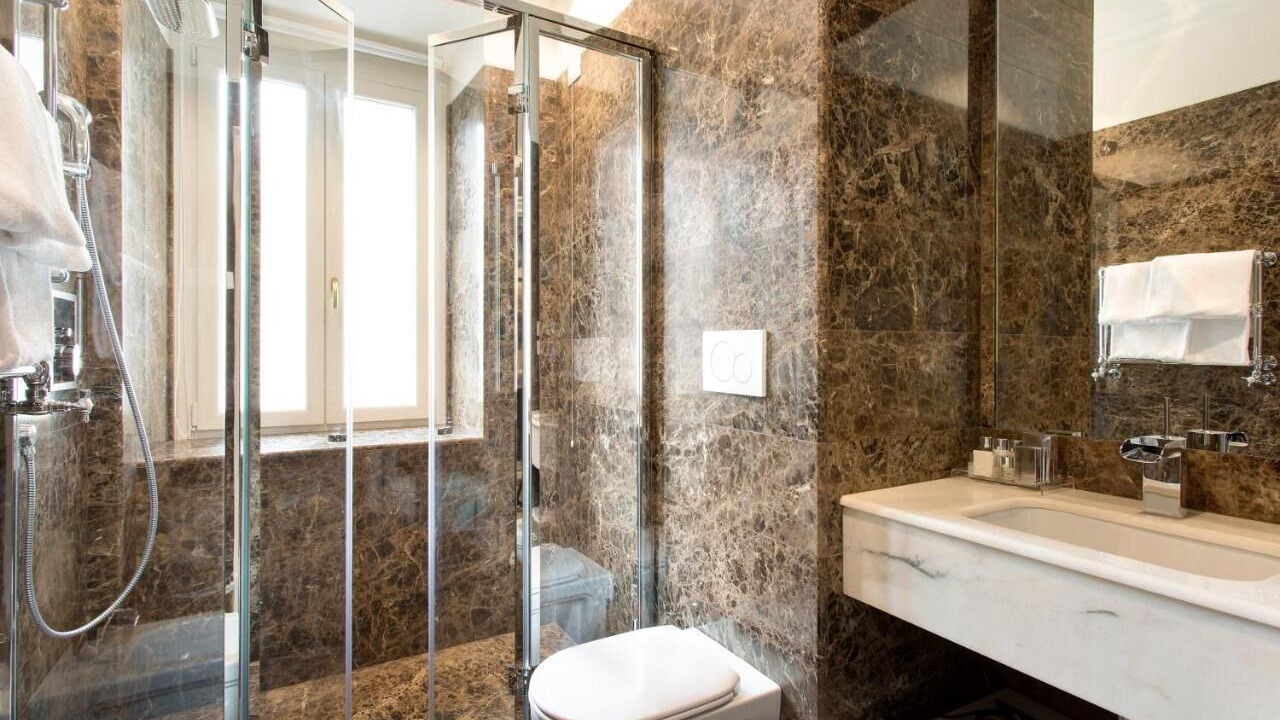 Photo of Bathroom in Repubblica