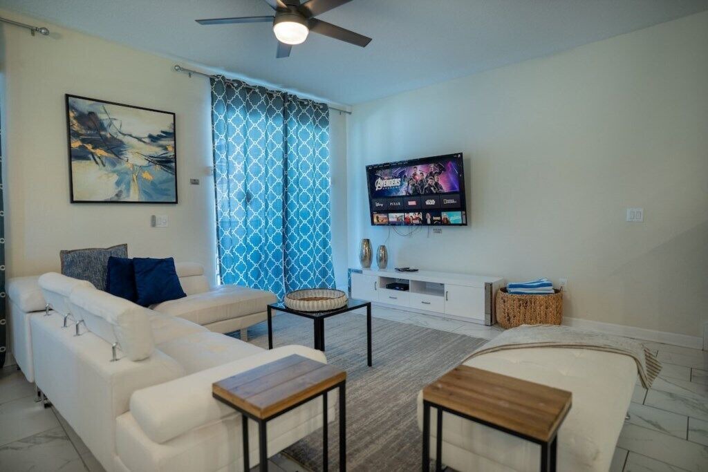 Photo of Livingroom in Davenport