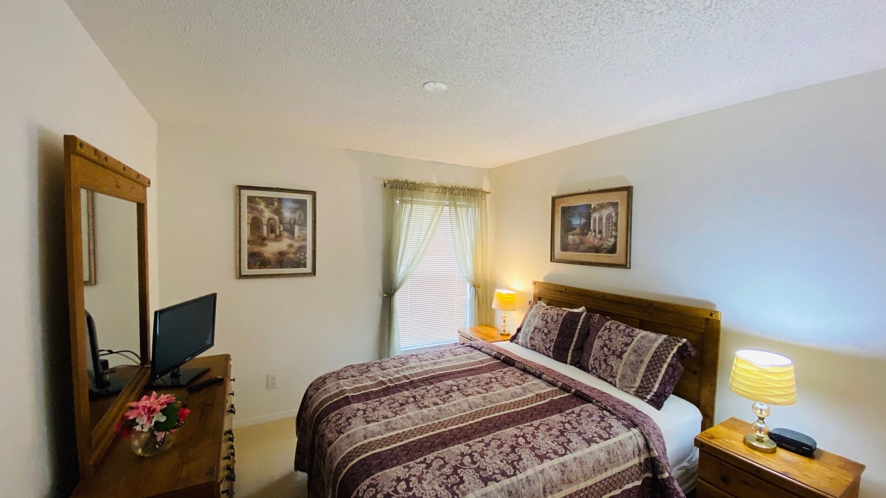 Photo of Bedroom in Bay Lake