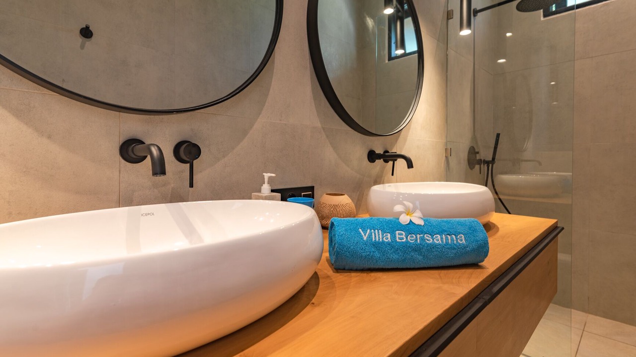 Photo of Bathroom in Banjartegehe