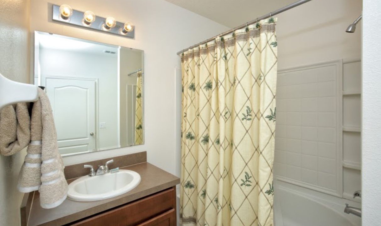 Photo of Bathroom in Cypress Pointe