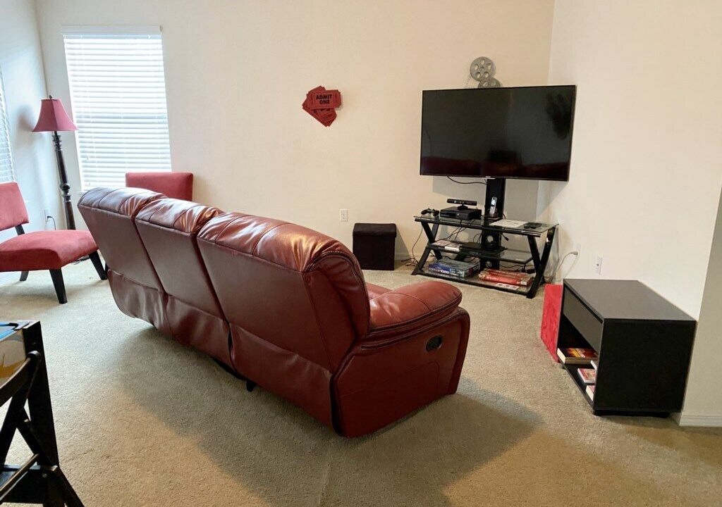 Photo of Livingroom in Cypress Pointe