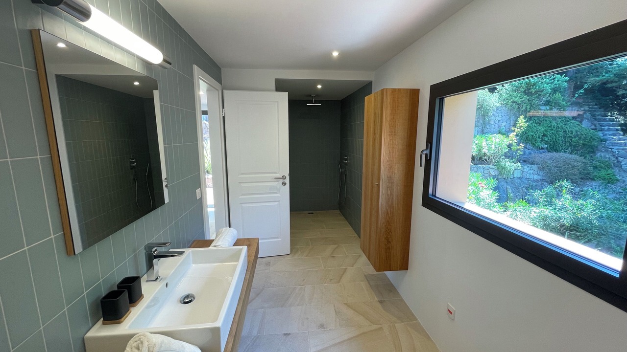 Photo of Bathroom in Theoule-sur-Mer