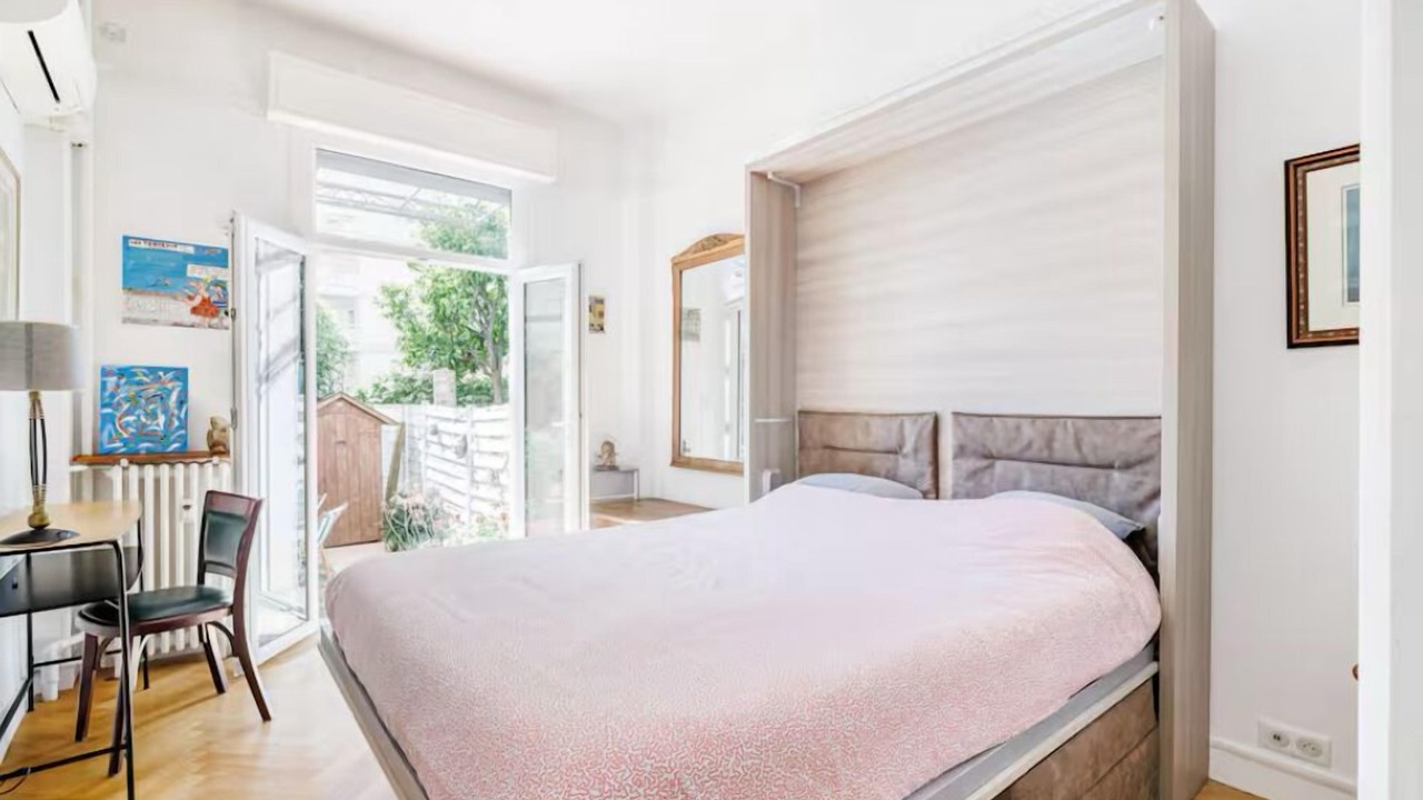 Photo of Bedroom in Juan-les-Pins