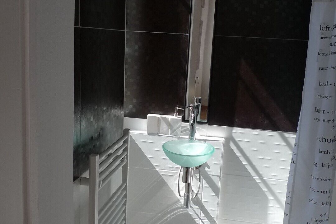 Photo of Bathroom in Cannes City Centre