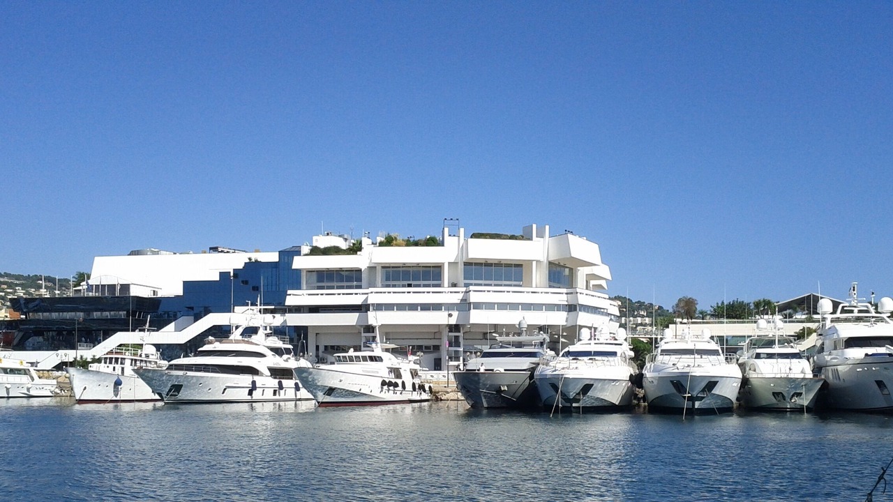 Photo of Others in Cannes City Centre