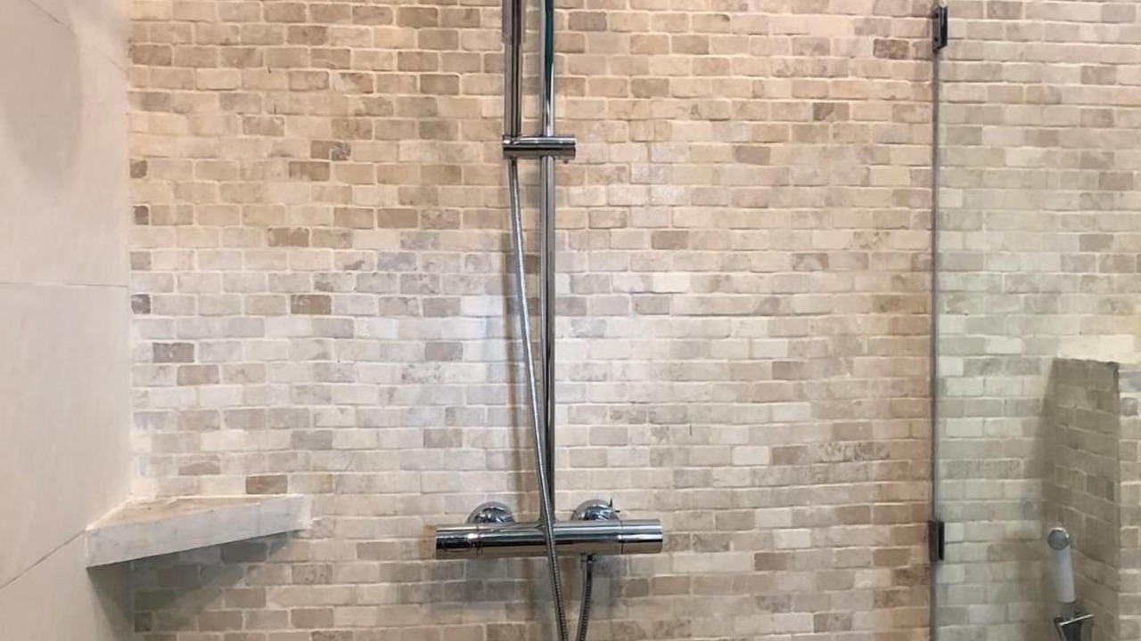Photo of Bathroom in Dencarik