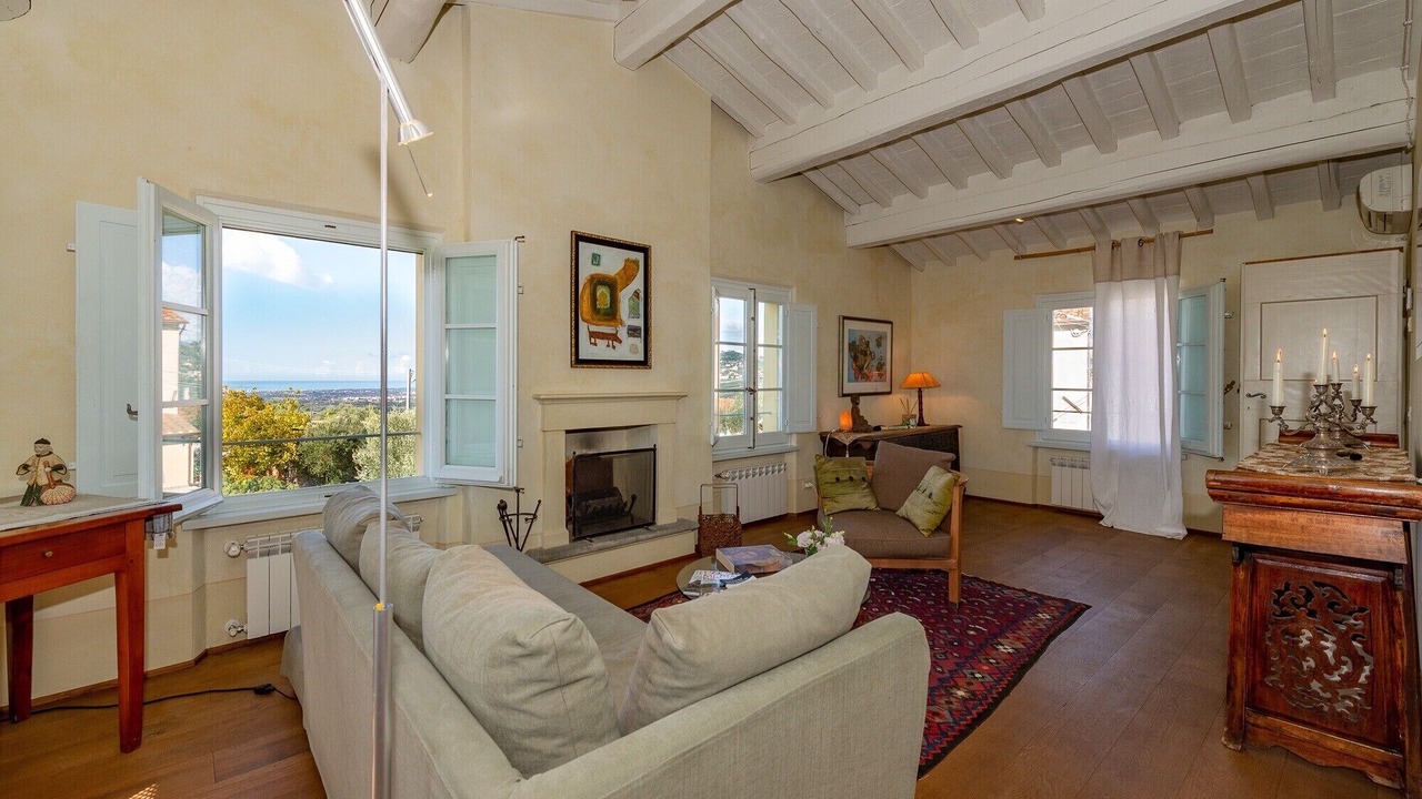 Photo of Livingroom in Massarosa